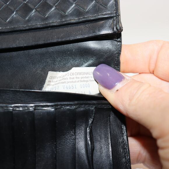 Bottega Veneta Black Intrecciato Leather Wallet - Picture 11 of 11